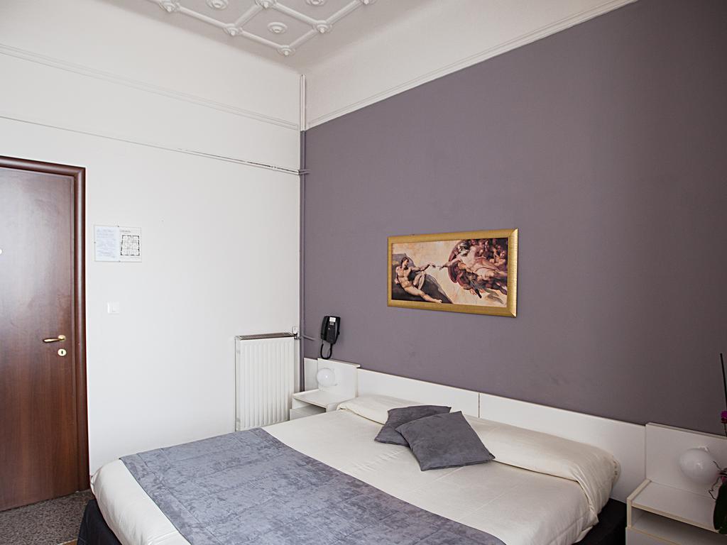 Hotel Ristorante Milton Varazze Luaran gambar